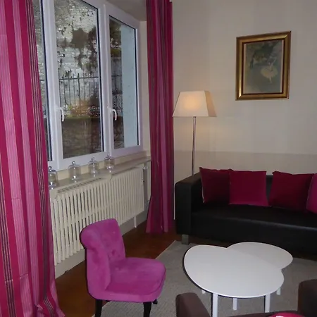 L'annexe Du 11 A, 3 Etoiles Apartment Besançon